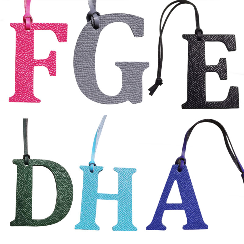 Monogram Keychain Leather - Groothandel Luxe Lederen D E F